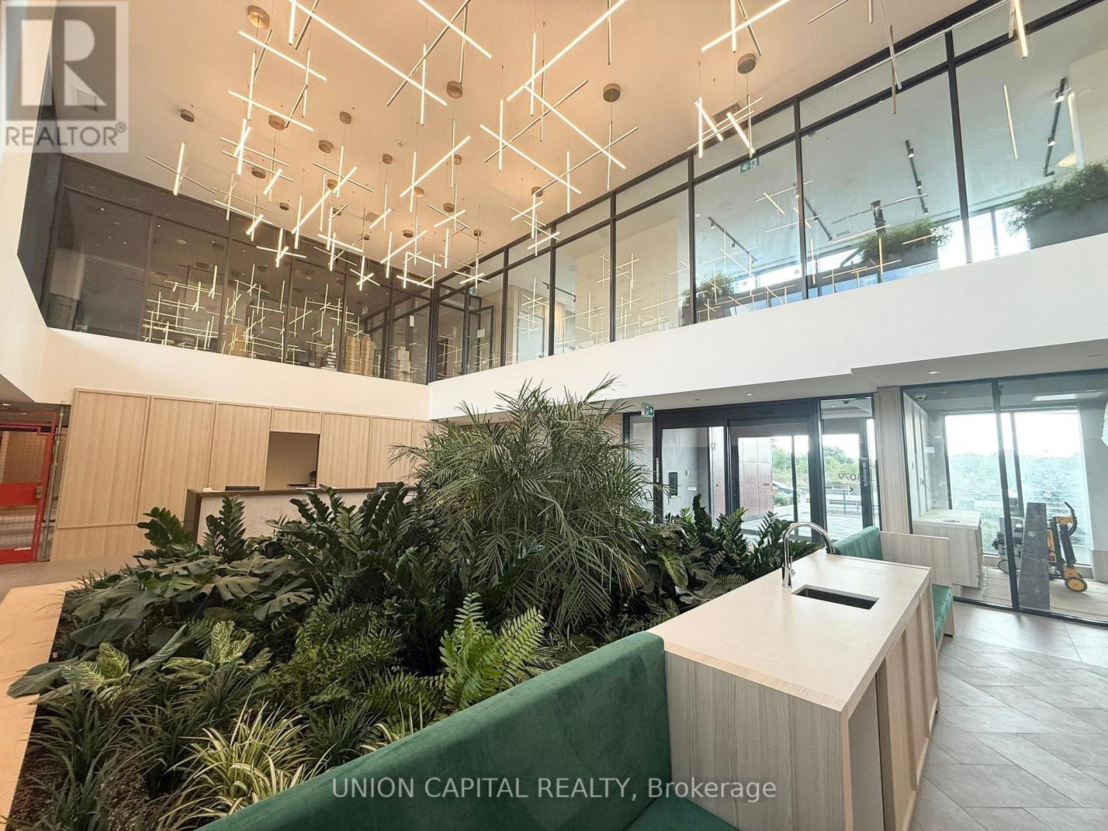 1203 - 3071 Trafalgar Road, Oakville, ON - Indoor