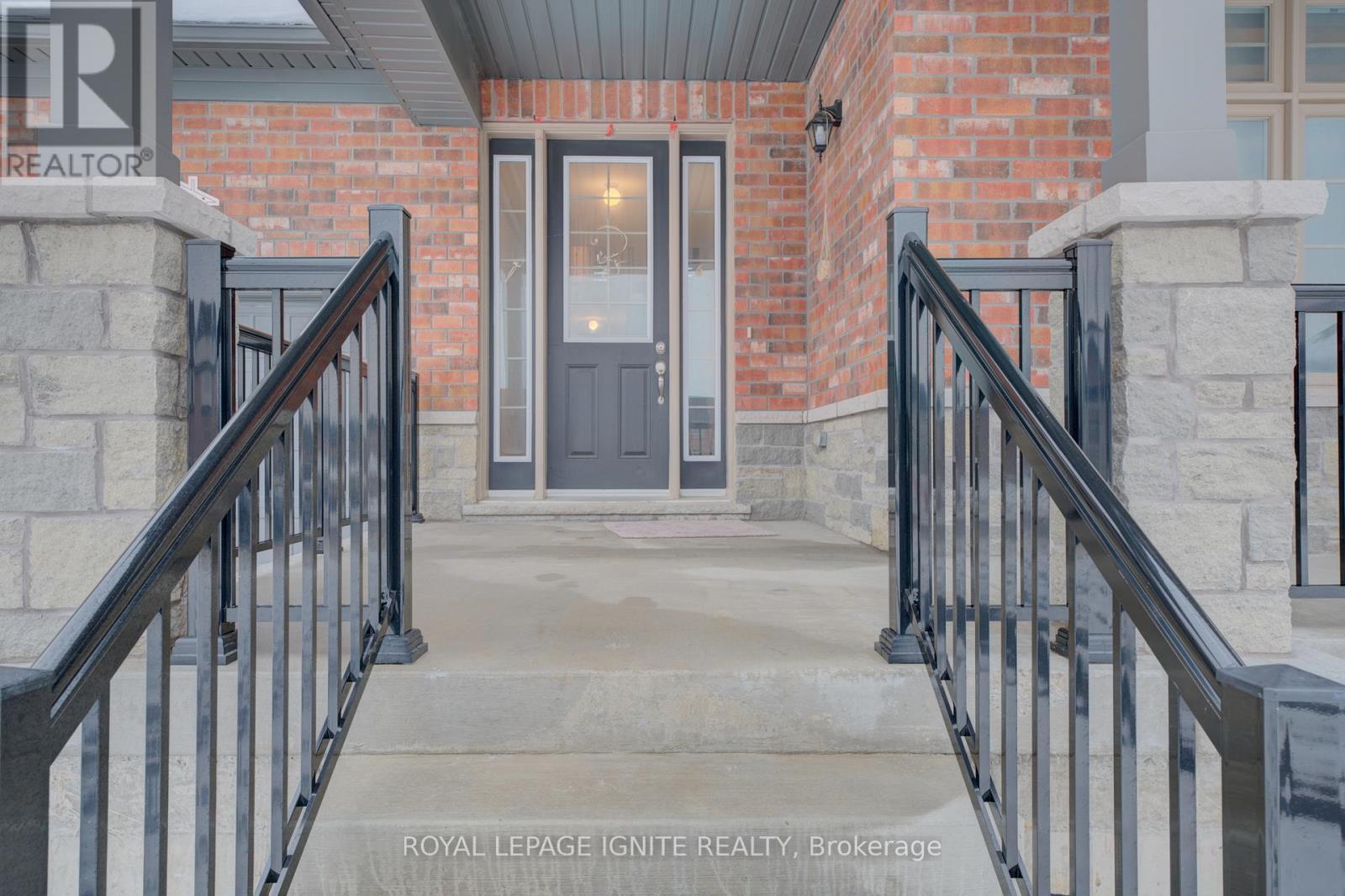 43 East Vista Terrace, Quinte West, ON - Outdoor With Exterior