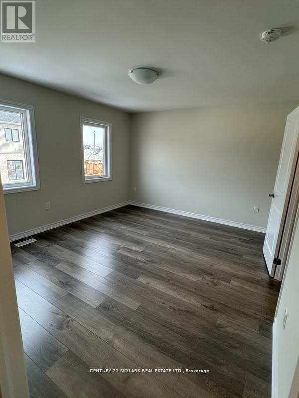 6 Wagon Lane N, Barrie, ON - Indoor Photo Showing Other Room