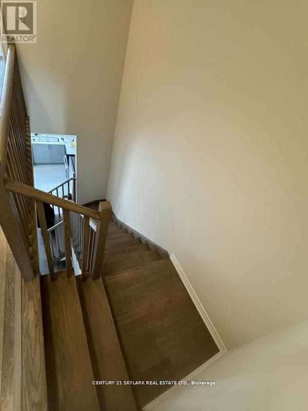 6 Wagon Lane N, Barrie, ON - Indoor Photo Showing Other Room