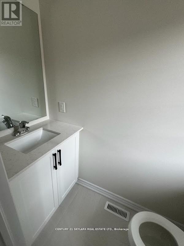 6 Wagon Lane N, Barrie, ON - Indoor Photo Showing Bathroom