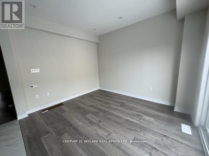 6 Wagon Lane N, Barrie, ON - Indoor Photo Showing Other Room