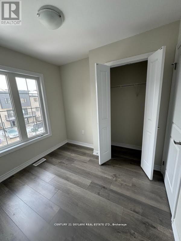 6 Wagon Lane N, Barrie, ON - Indoor Photo Showing Other Room