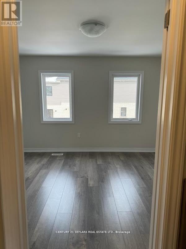 6 Wagon Lane N, Barrie, ON - Indoor Photo Showing Other Room