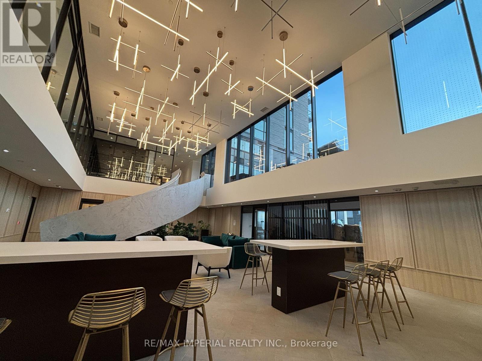 lobby - 706 - 3071 Trafalgar Road, Oakville, ON - Indoor Photo Showing Other Room