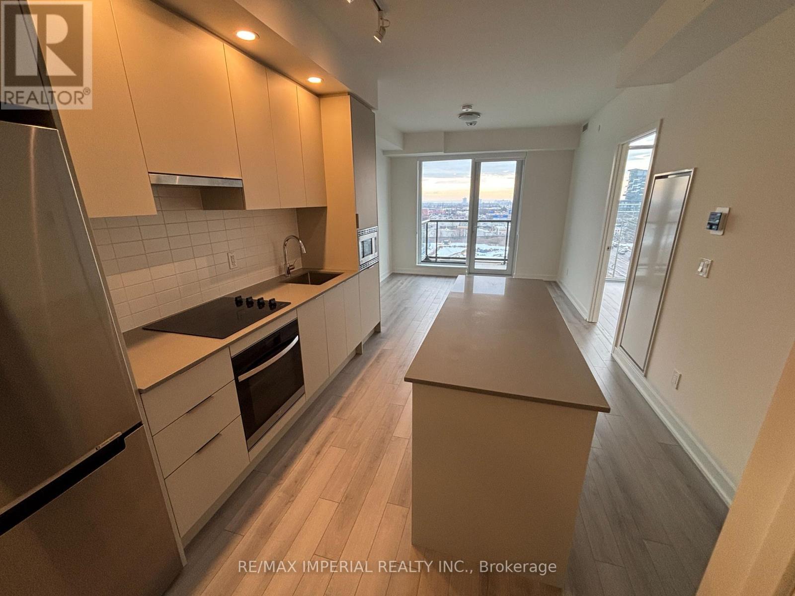 706 - 3071 Trafalgar Road, Oakville, ON - Indoor Photo Showing Kitchen