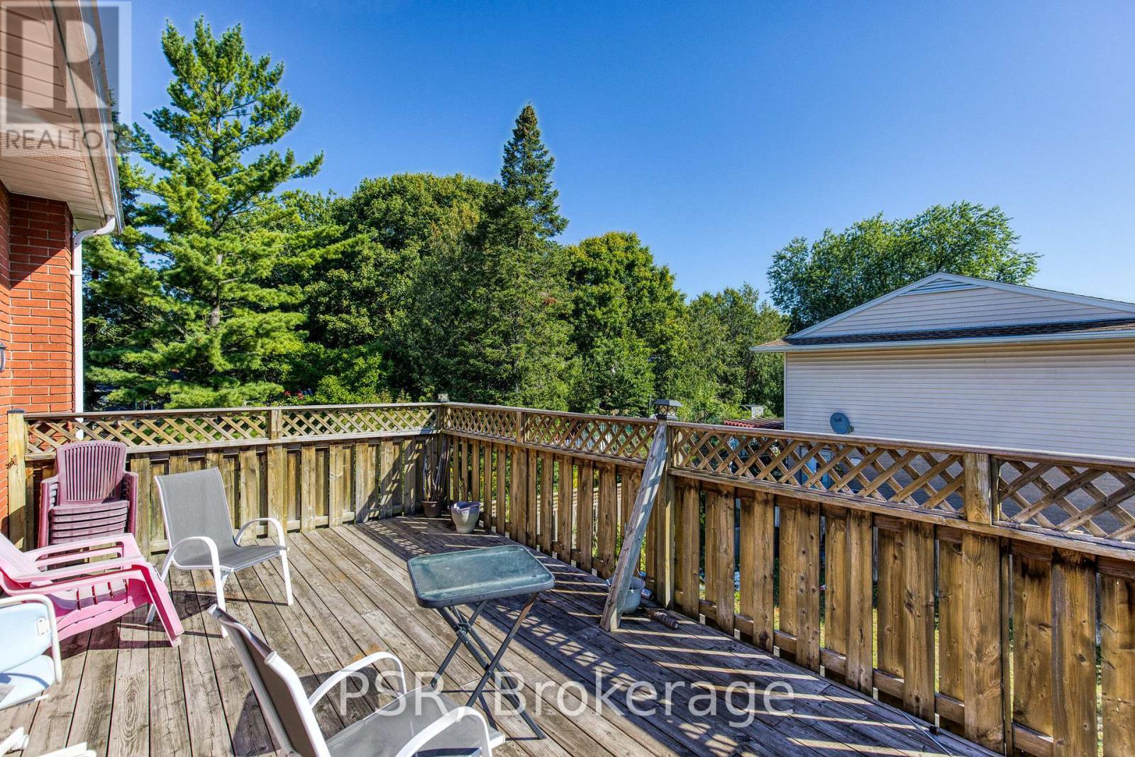 #Main - 80 Westwood Drive, Kitchener, ON - Outdoor With Deck Patio Veranda With Exterior