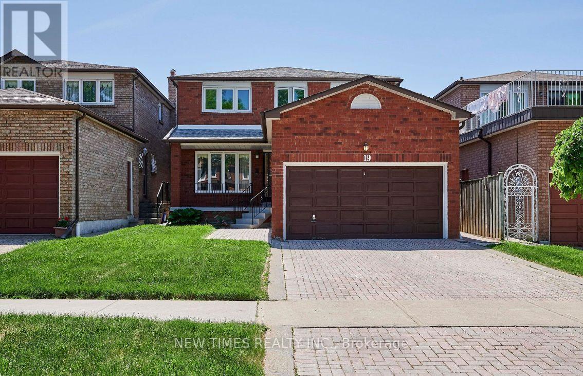 19 Coverdale Crescent, Toronto, ON - Outdoor