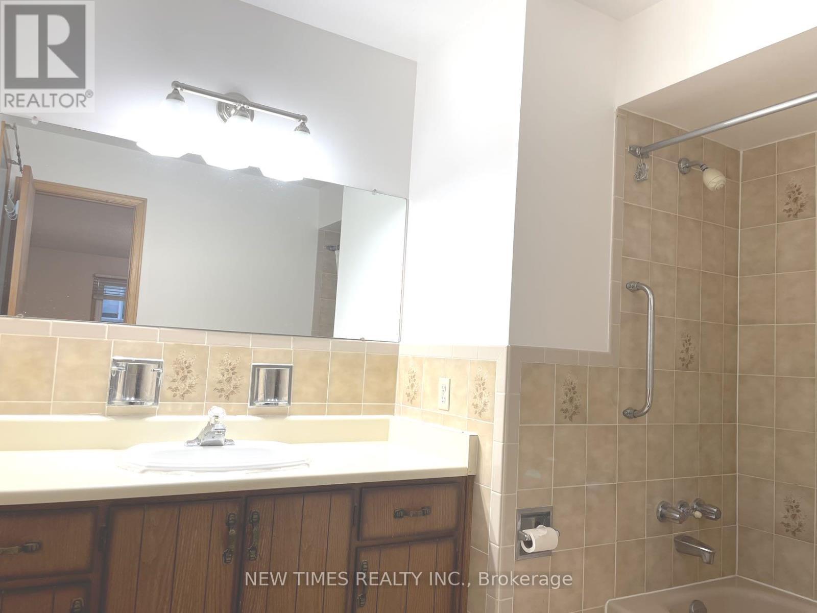 19 Coverdale Crescent, Toronto, ON - Indoor Photo Showing Bathroom