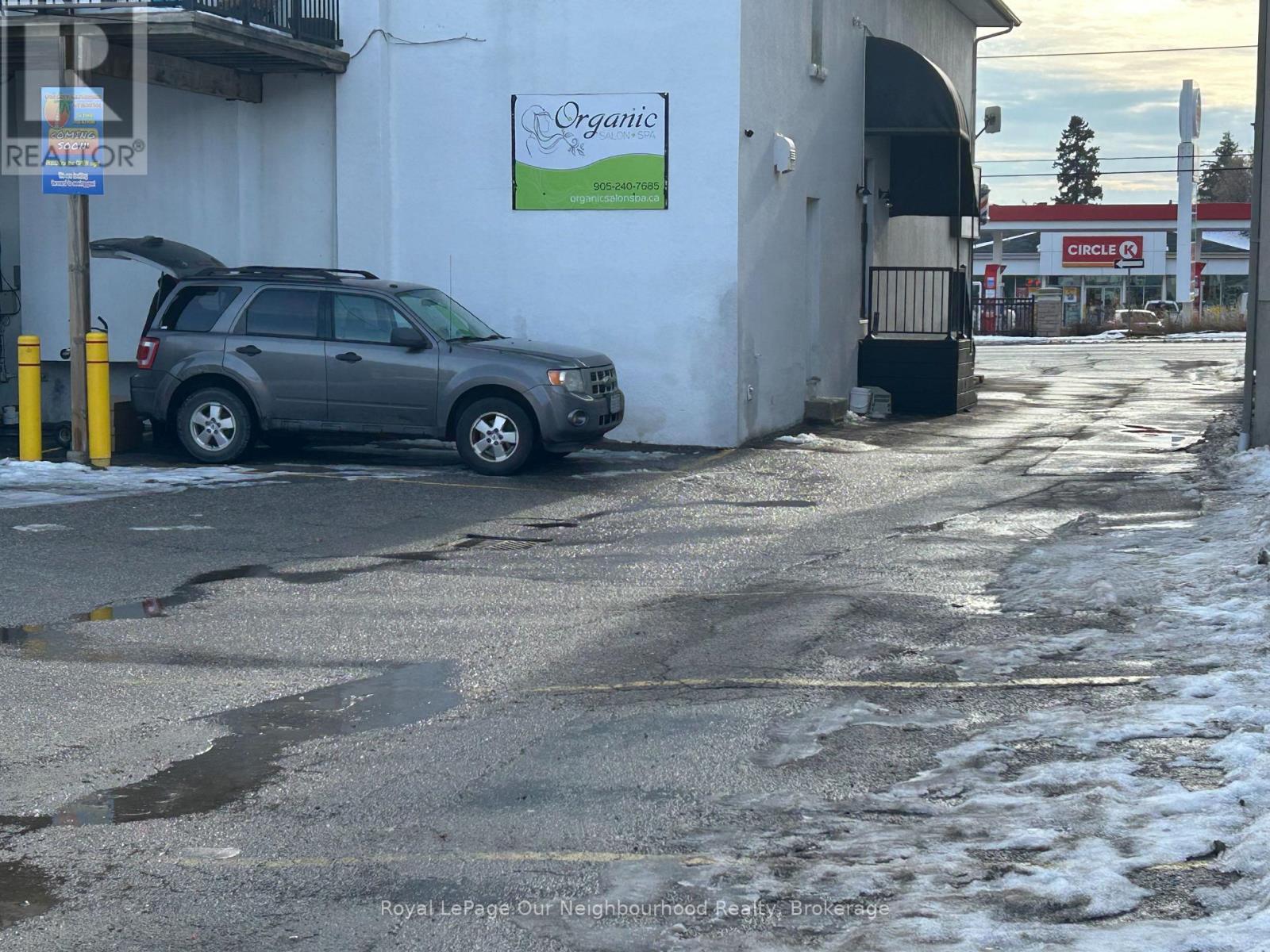 282 King Street W, Oshawa, ON - Outdoor