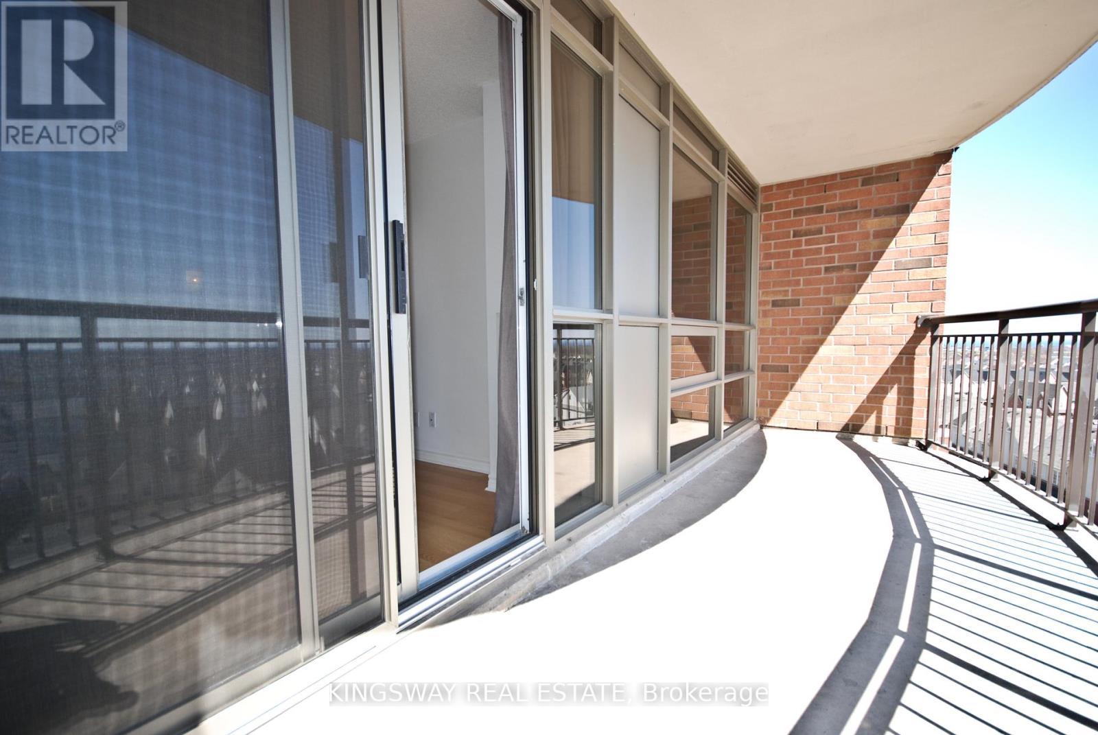 804 - 2391 Central Park Drive, Oakville, ON - Outdoor With Exterior