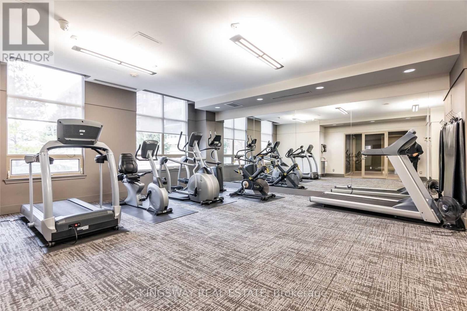 804 - 2391 Central Park Drive, Oakville, ON - Indoor Photo Showing Gym Room