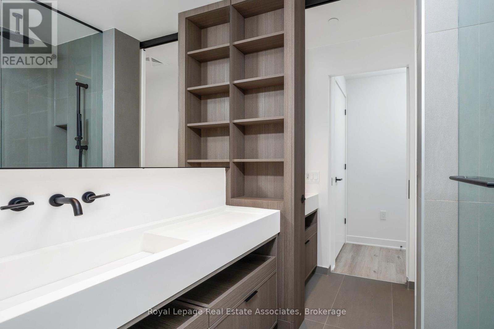 3908 - 55 Charles Street E, Toronto, ON - Indoor Photo Showing Bathroom