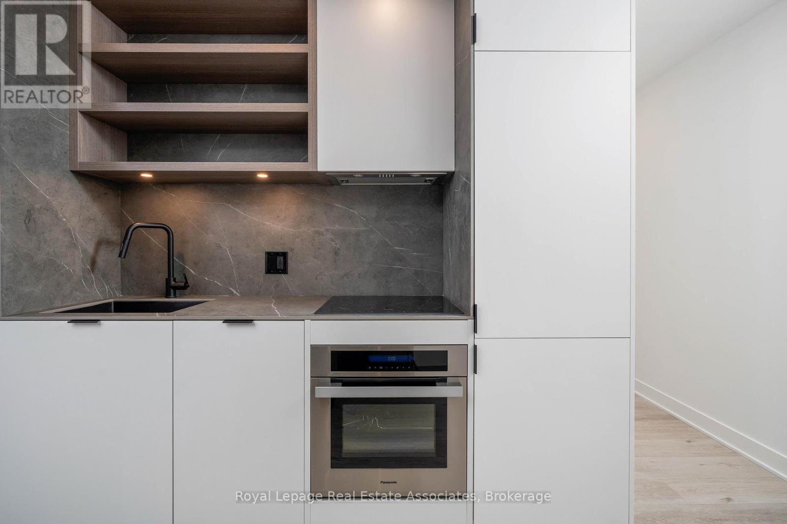 3908 - 55 Charles Street E, Toronto, ON - Indoor Photo Showing Kitchen