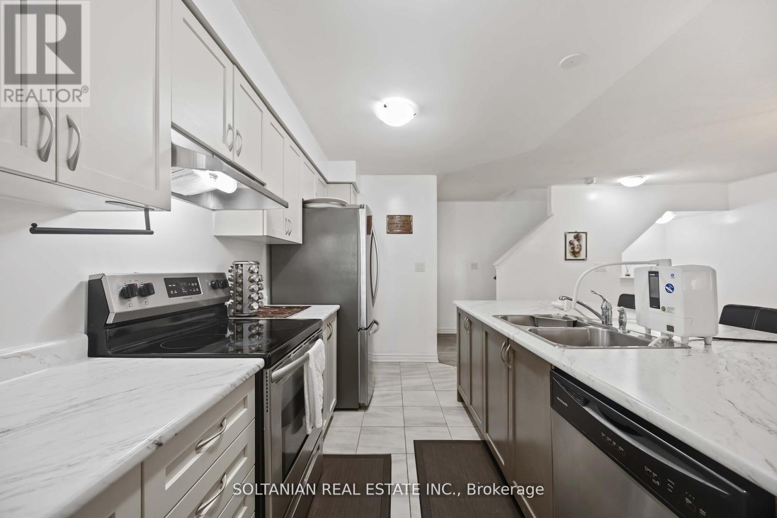 1103 Silk Street, Pickering, ON - Indoor Photo Showing Kitchen With Stainless Steel Kitchen With Double Sink