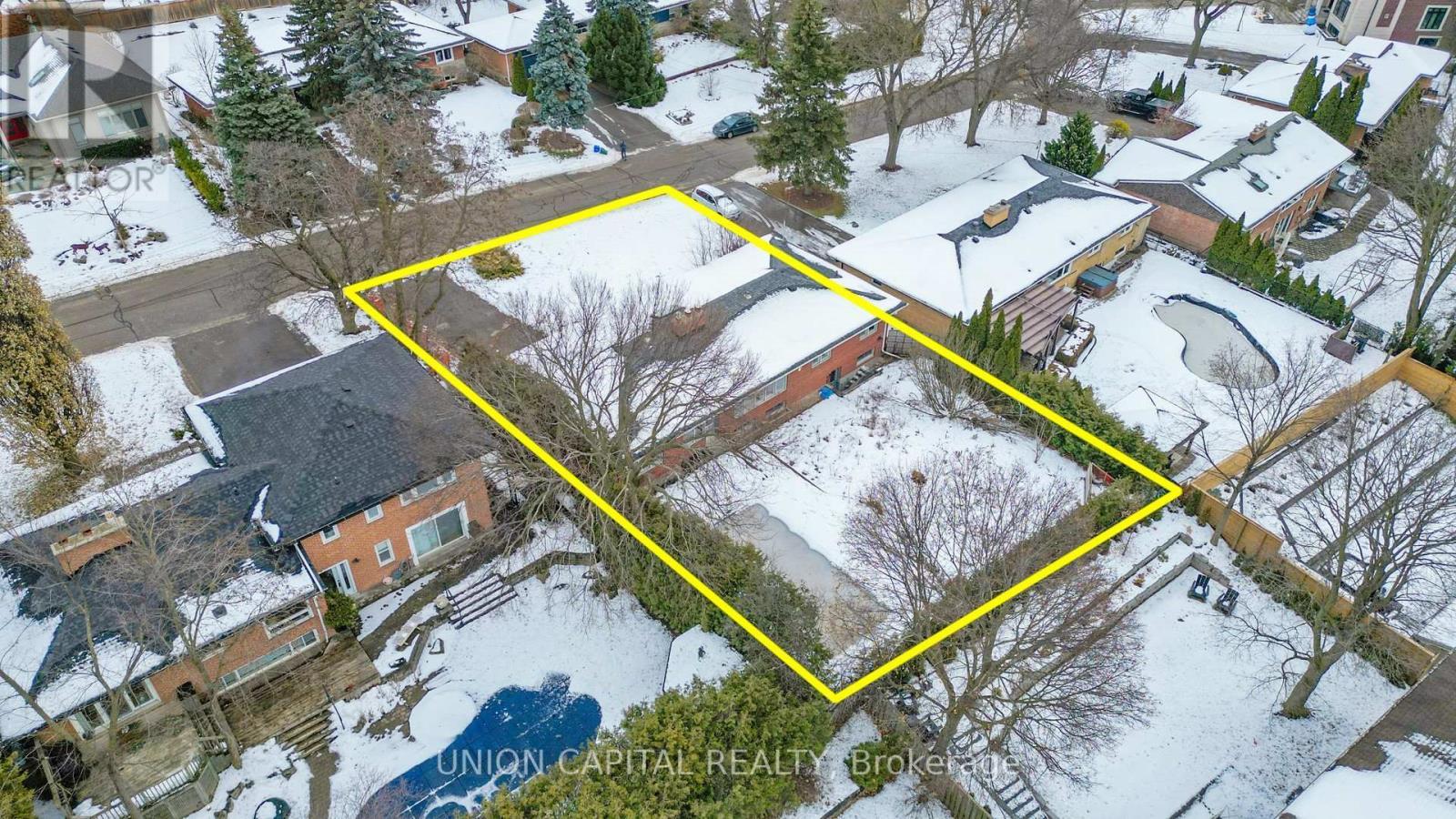 16 Cavalier Crescent, Vaughan, ON - Outdoor With View