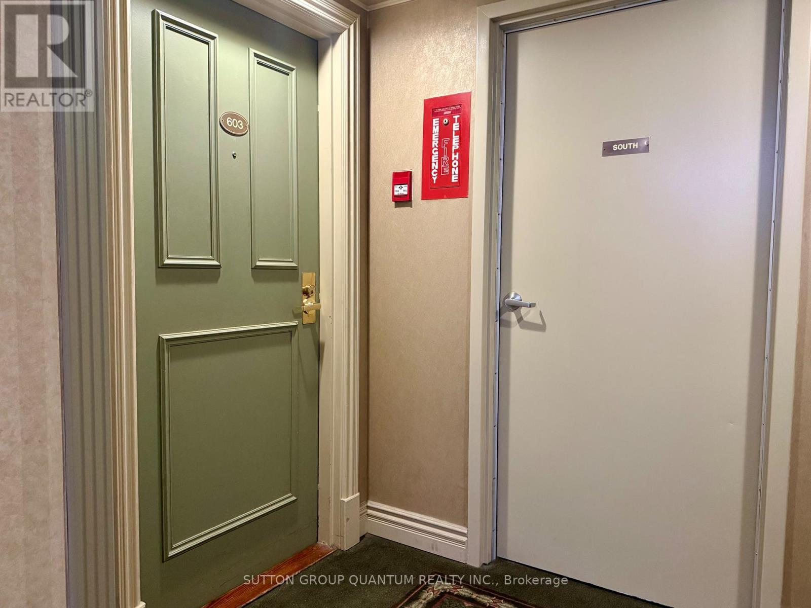 603 - 3700 Kaneff Crescent, Mississauga, ON - Indoor