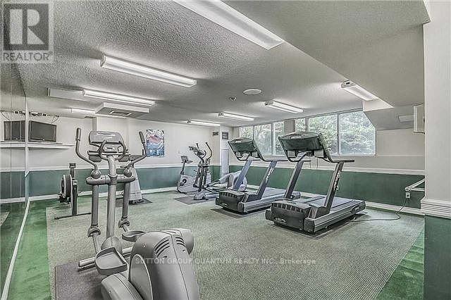 603 - 3700 Kaneff Crescent, Mississauga, ON - Indoor Photo Showing Gym Room