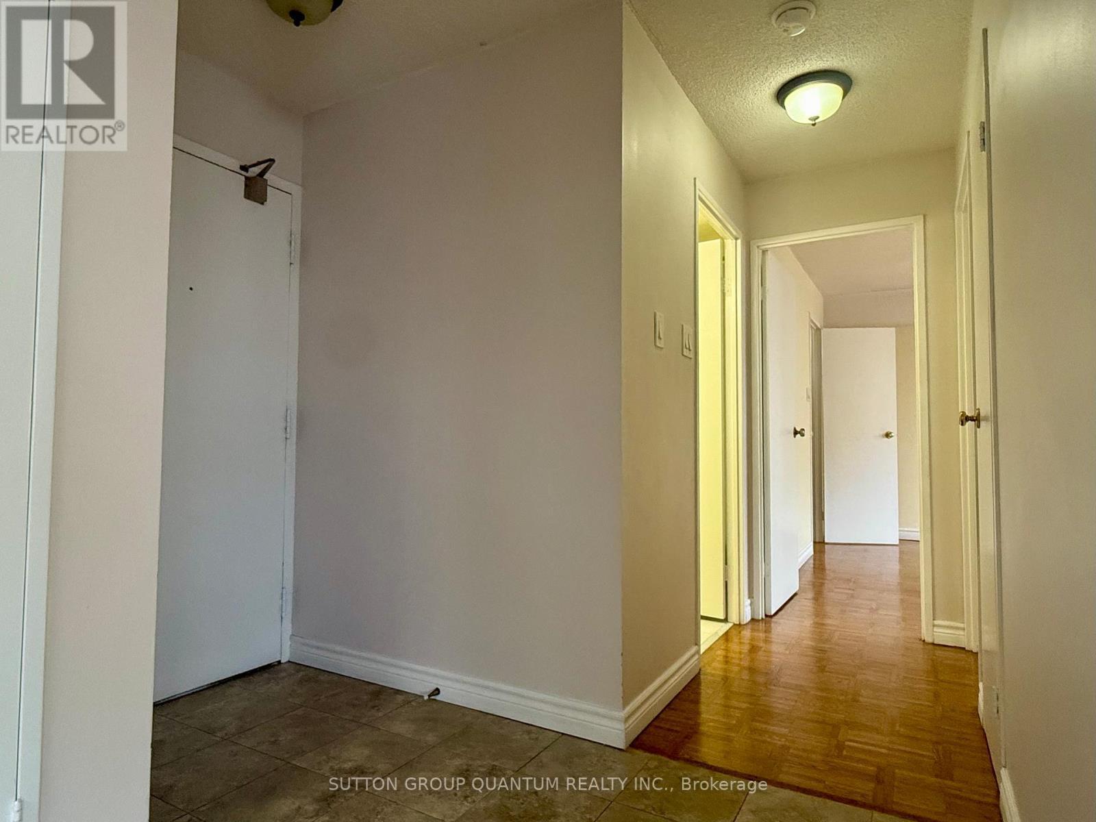 603 - 3700 Kaneff Crescent, Mississauga, ON - Indoor Photo Showing Other Room