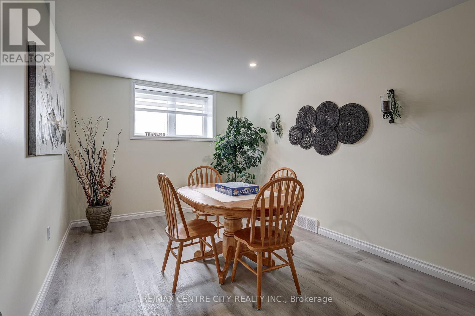 27 Ann Street, Bayham (Vienna), ON - Indoor Photo Showing Dining Room