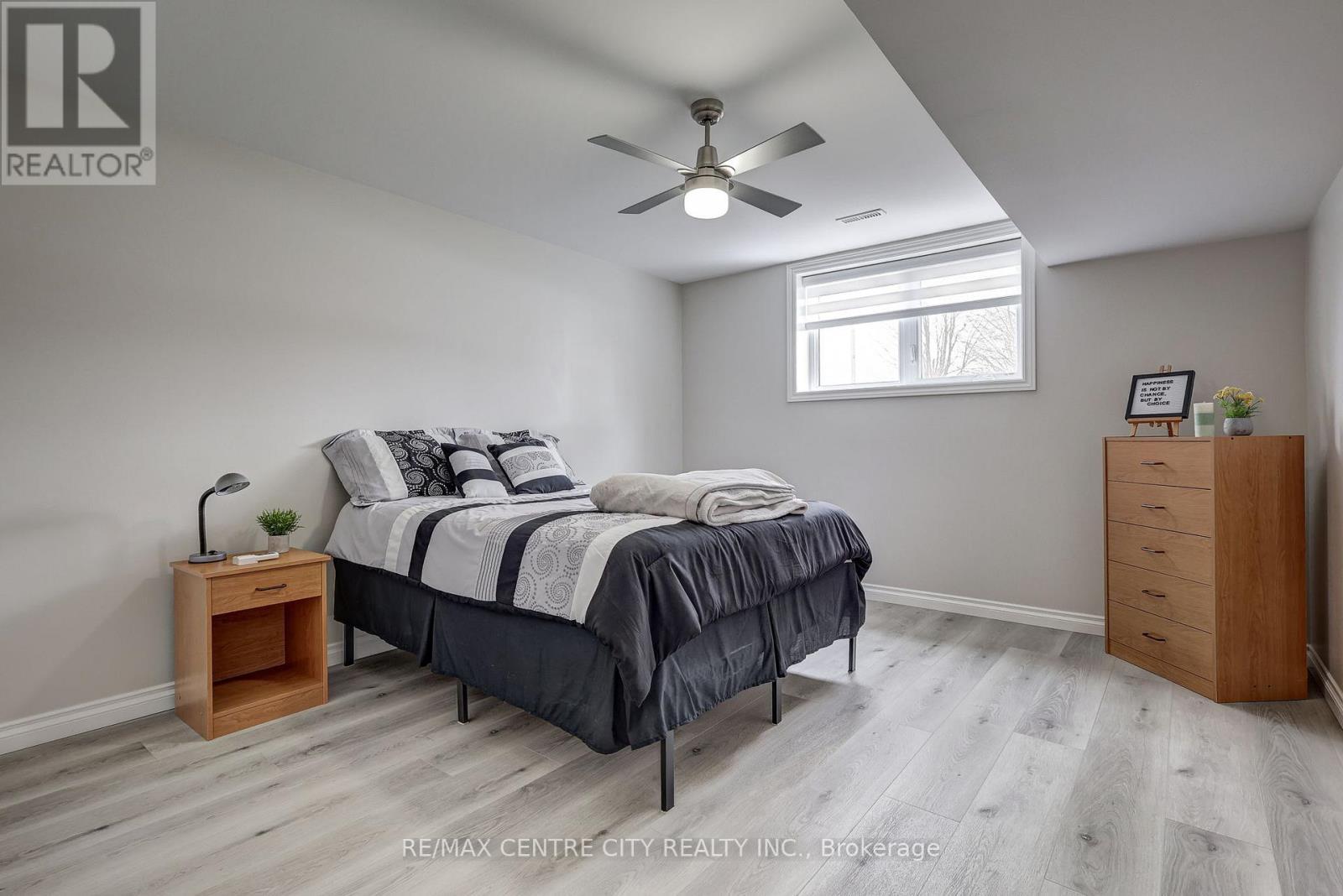 27 Ann Street, Bayham (Vienna), ON - Indoor Photo Showing Bedroom