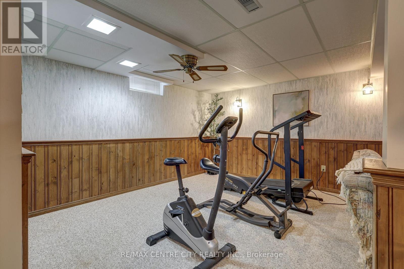 95 Dufferin Street, Aylmer, ON - Indoor Photo Showing Gym Room