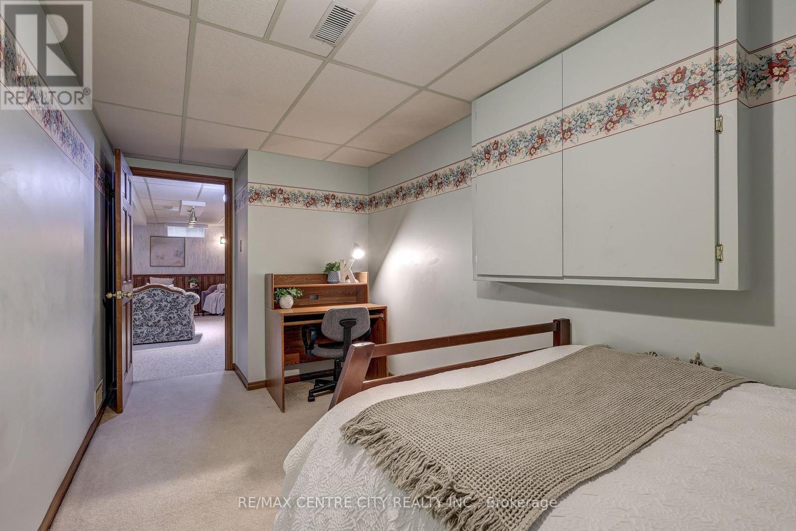 95 Dufferin Street, Aylmer, ON - Indoor Photo Showing Bedroom