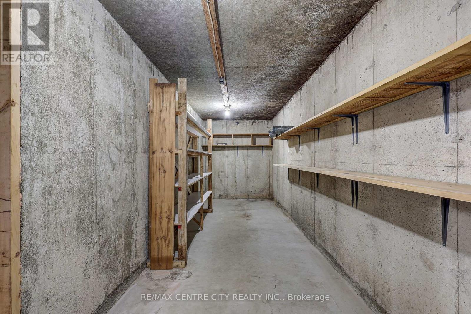 95 Dufferin Street, Aylmer, ON - Indoor