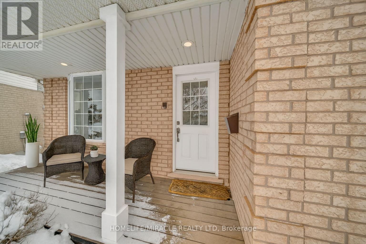 114 Glencliffe Court, Kitchener, ON - Outdoor With Deck Patio Veranda With Exterior