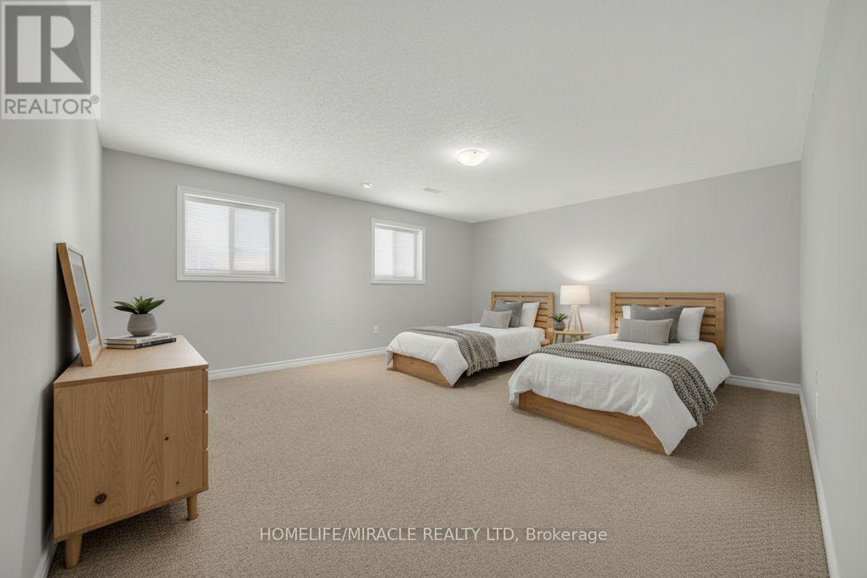 114 Glencliffe Court, Kitchener, ON - Indoor Photo Showing Bedroom