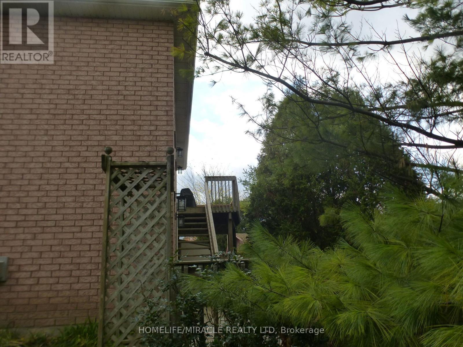 114 Glencliffe Court, Kitchener, ON - Outdoor