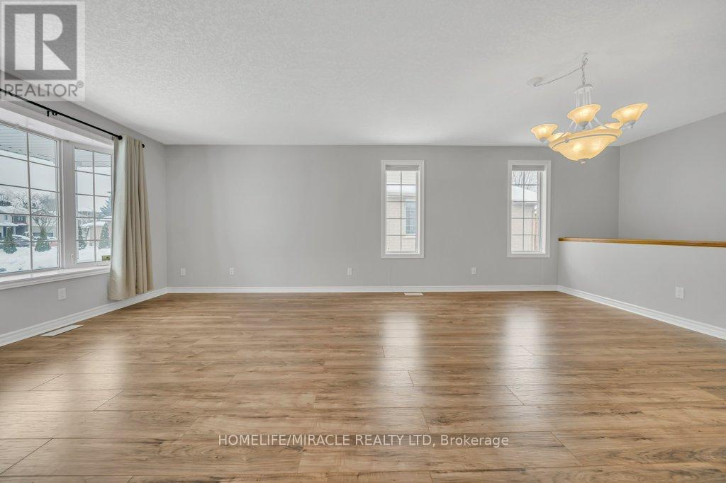 114 Glencliffe Court, Kitchener, ON - Indoor Photo Showing Other Room