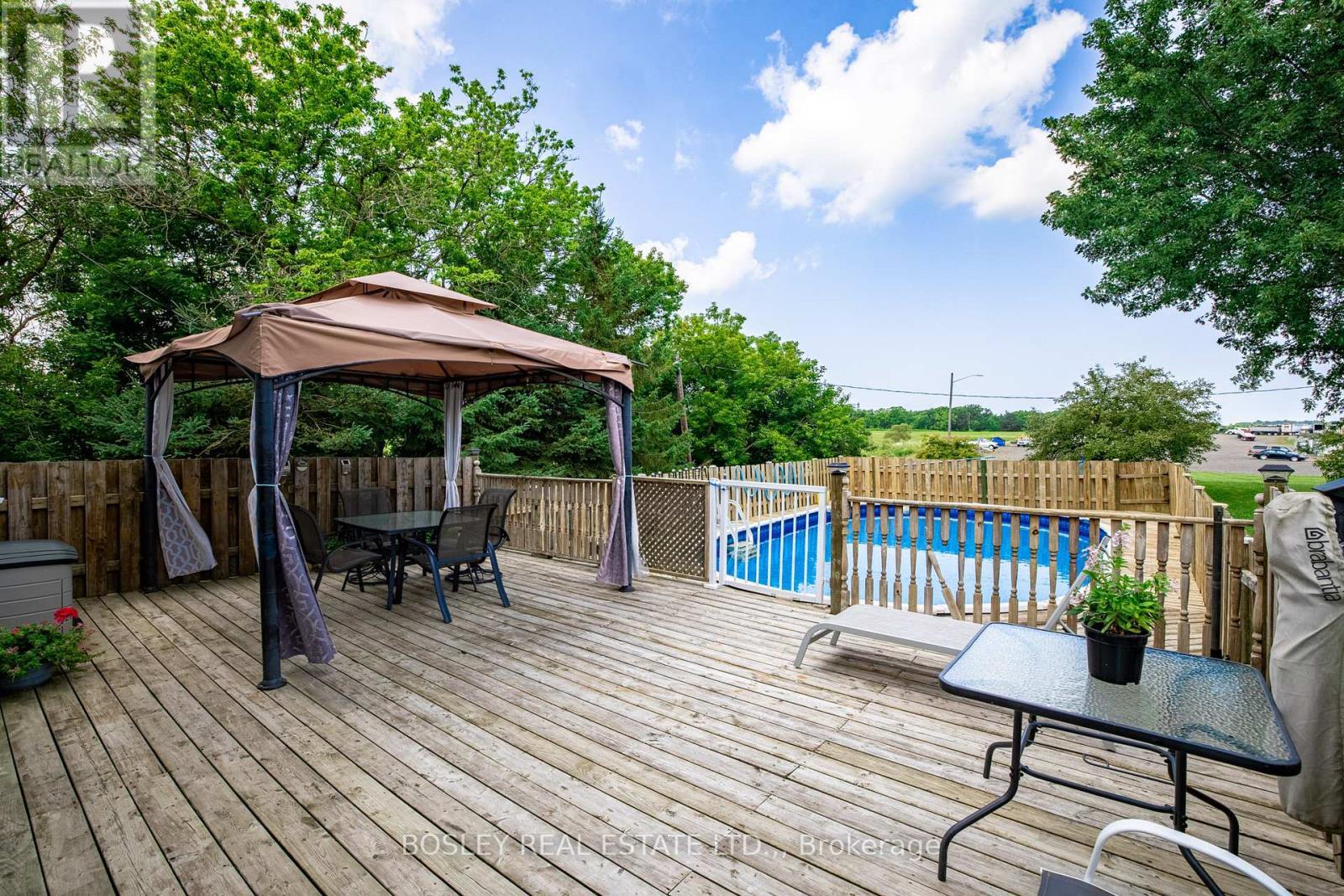 Private backyard - 1609 Eighth Avenue, St. Catharines (Rural Eighth), ON - Outdoor With Above Ground Pool With Deck Patio Veranda With Backyard