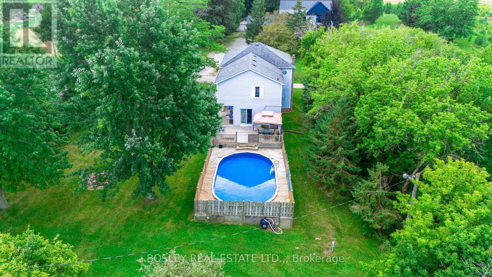 1609 Eighth Avenue, St. Catharines (Rural Eighth), ON - Outdoor