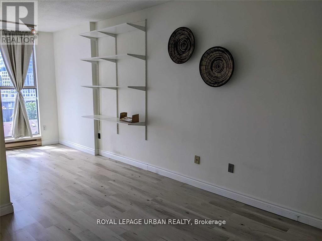 918 - 65 Scadding Avenue, Toronto, ON - Indoor Photo Showing Other Room