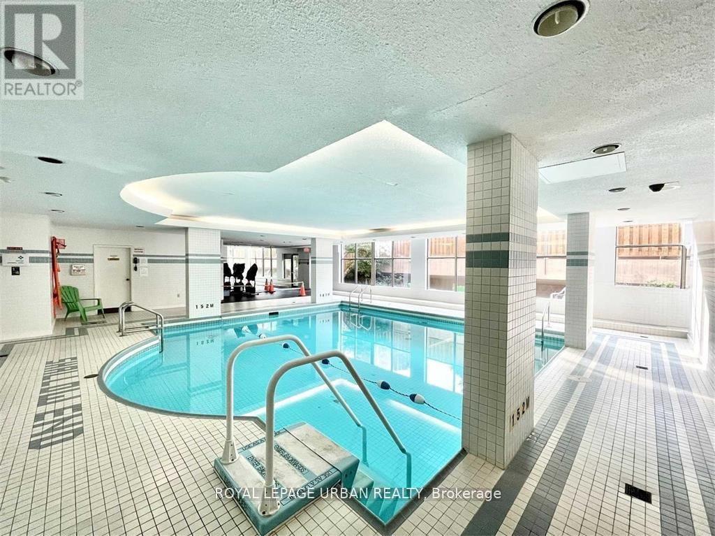 918 - 65 Scadding Avenue, Toronto, ON - Indoor Photo Showing Other Room With In Ground Pool