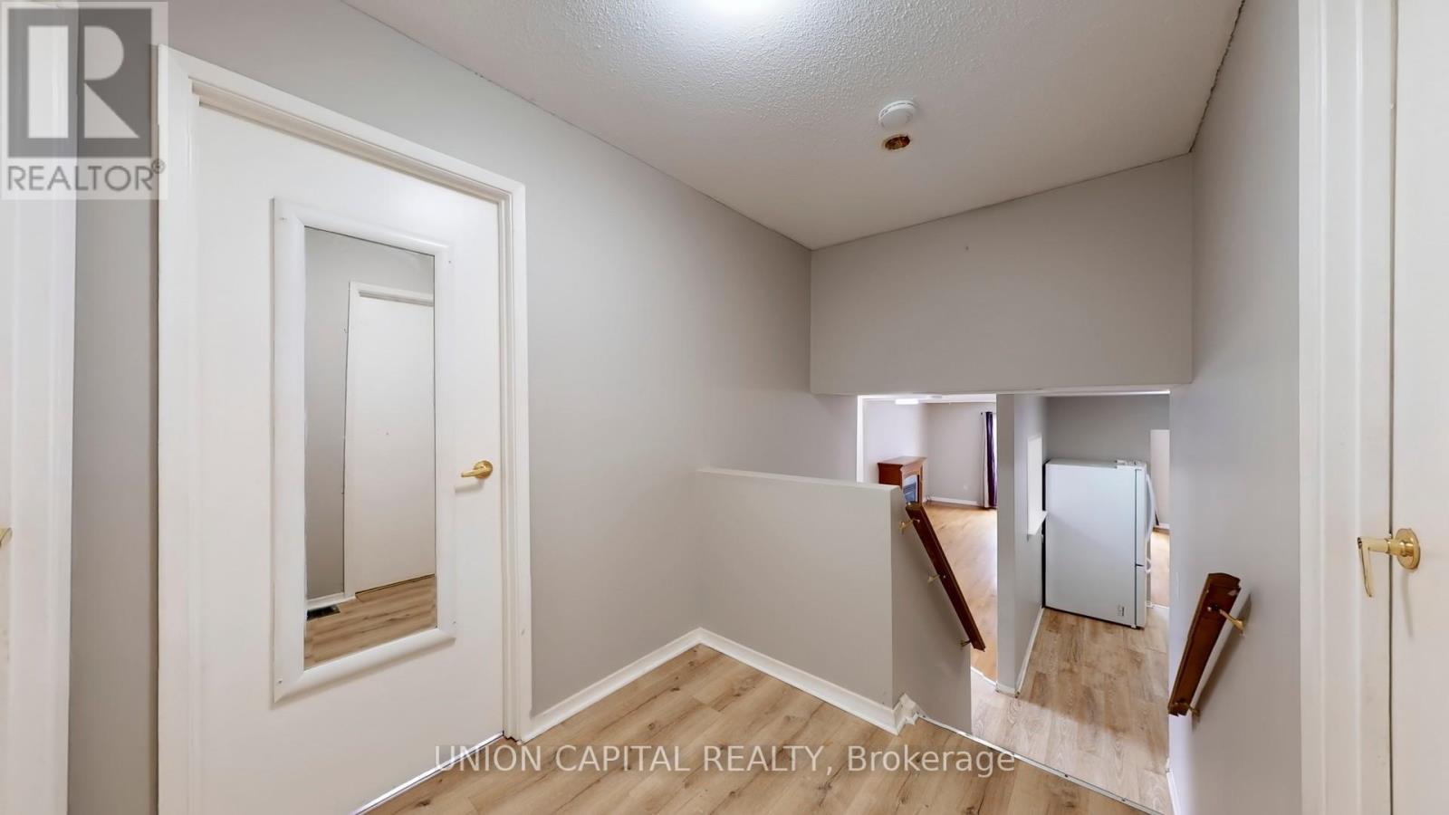 376 Calvert Court, Oshawa, ON - Indoor Photo Showing Other Room