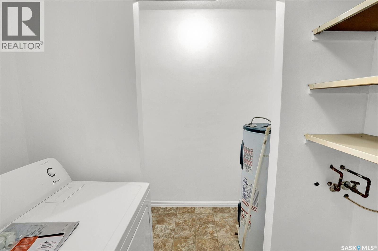 54B Nollet Avenue, Regina, SK - Indoor Photo Showing Laundry Room