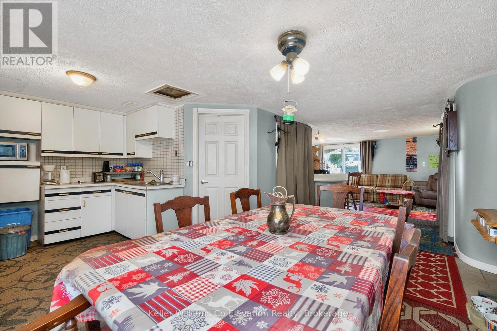 332 Wardell Street, Tay (Port Mcnicoll), ON - Indoor Photo Showing Other Room