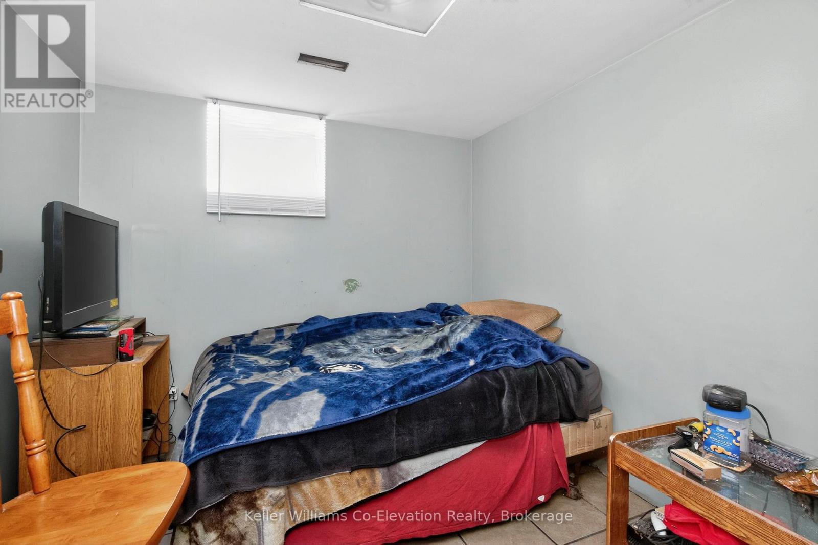 332 Wardell Street, Tay (Port Mcnicoll), ON - Indoor Photo Showing Bedroom