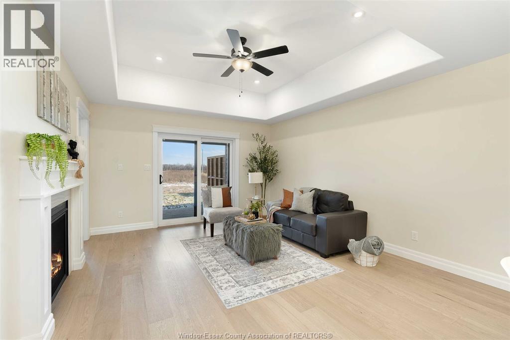 64 Jewel Street, Harrow, ON - Indoor