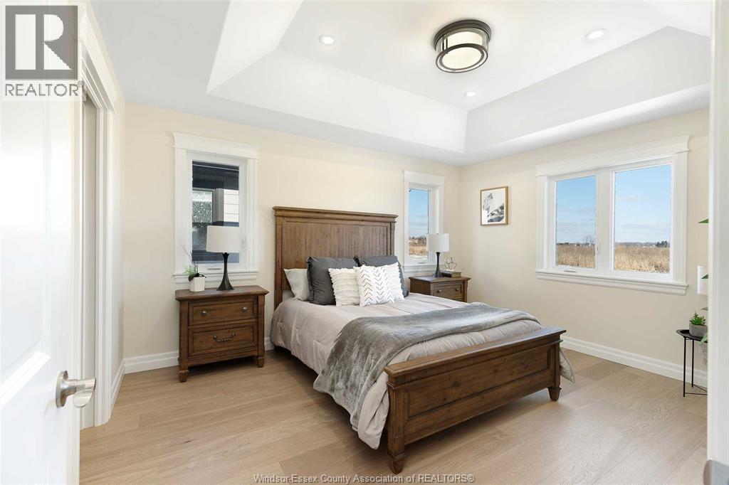 64 Jewel Street, Harrow, ON - Indoor Photo Showing Bedroom