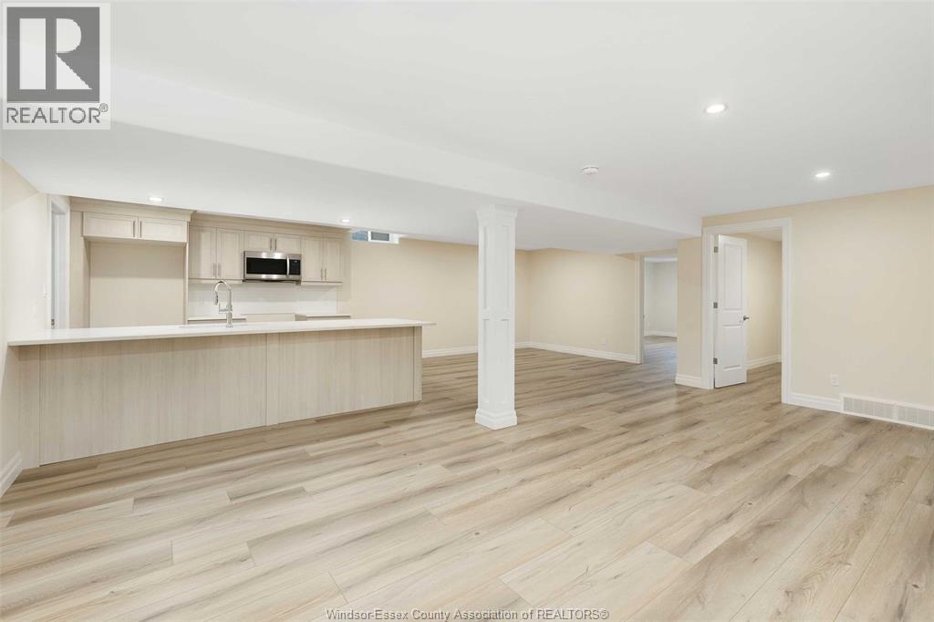 64 Jewel Street, Harrow, ON - Indoor