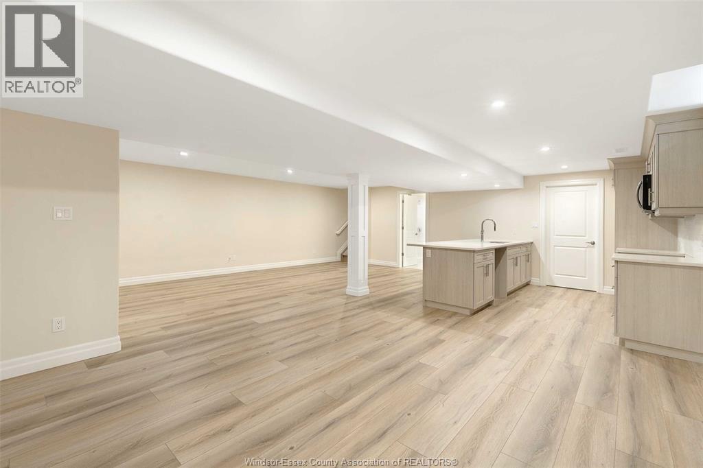 64 Jewel Street, Harrow, ON - Indoor