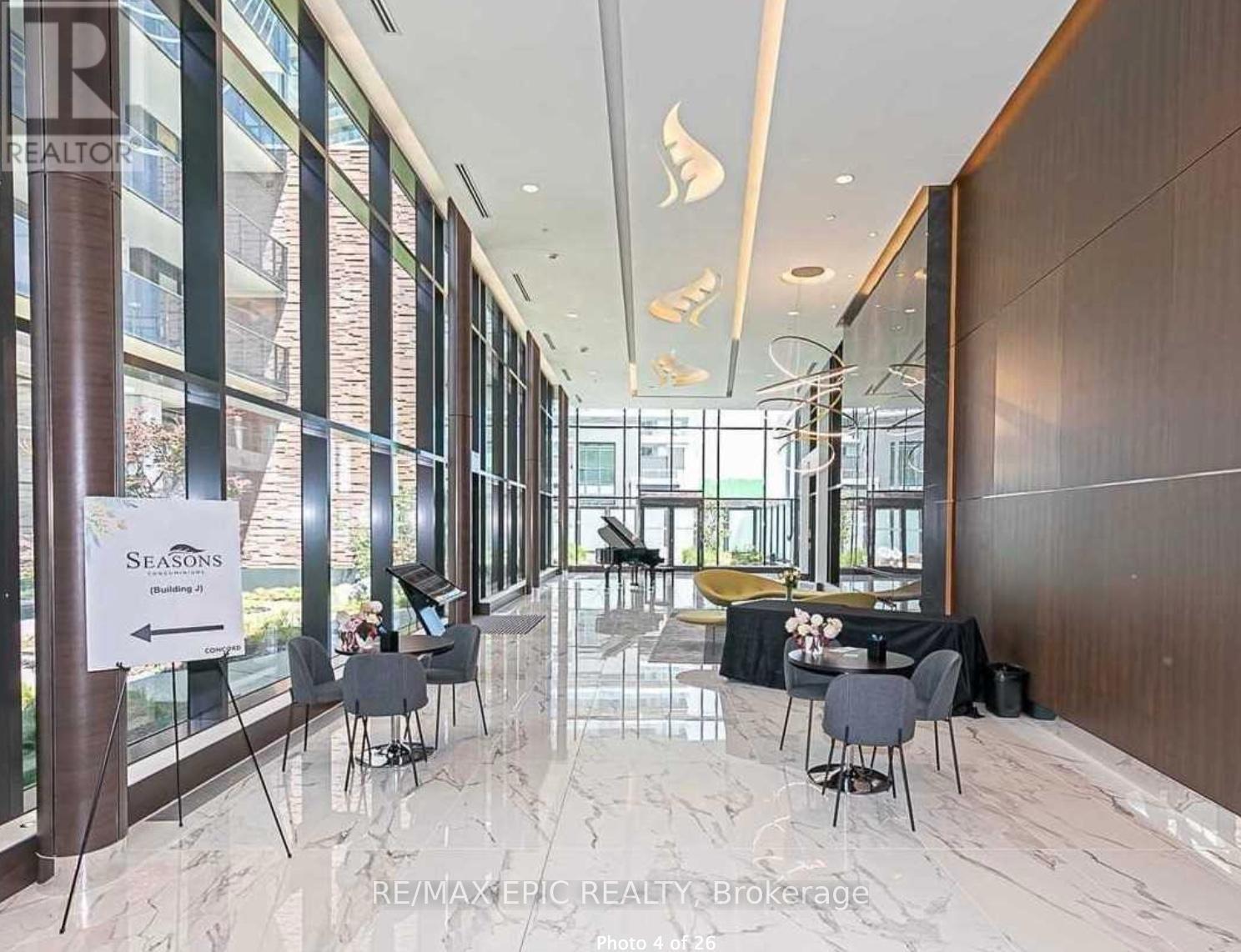 1815 - 85 Mcmahon Drive, Toronto, ON - Indoor Photo Showing Other Room