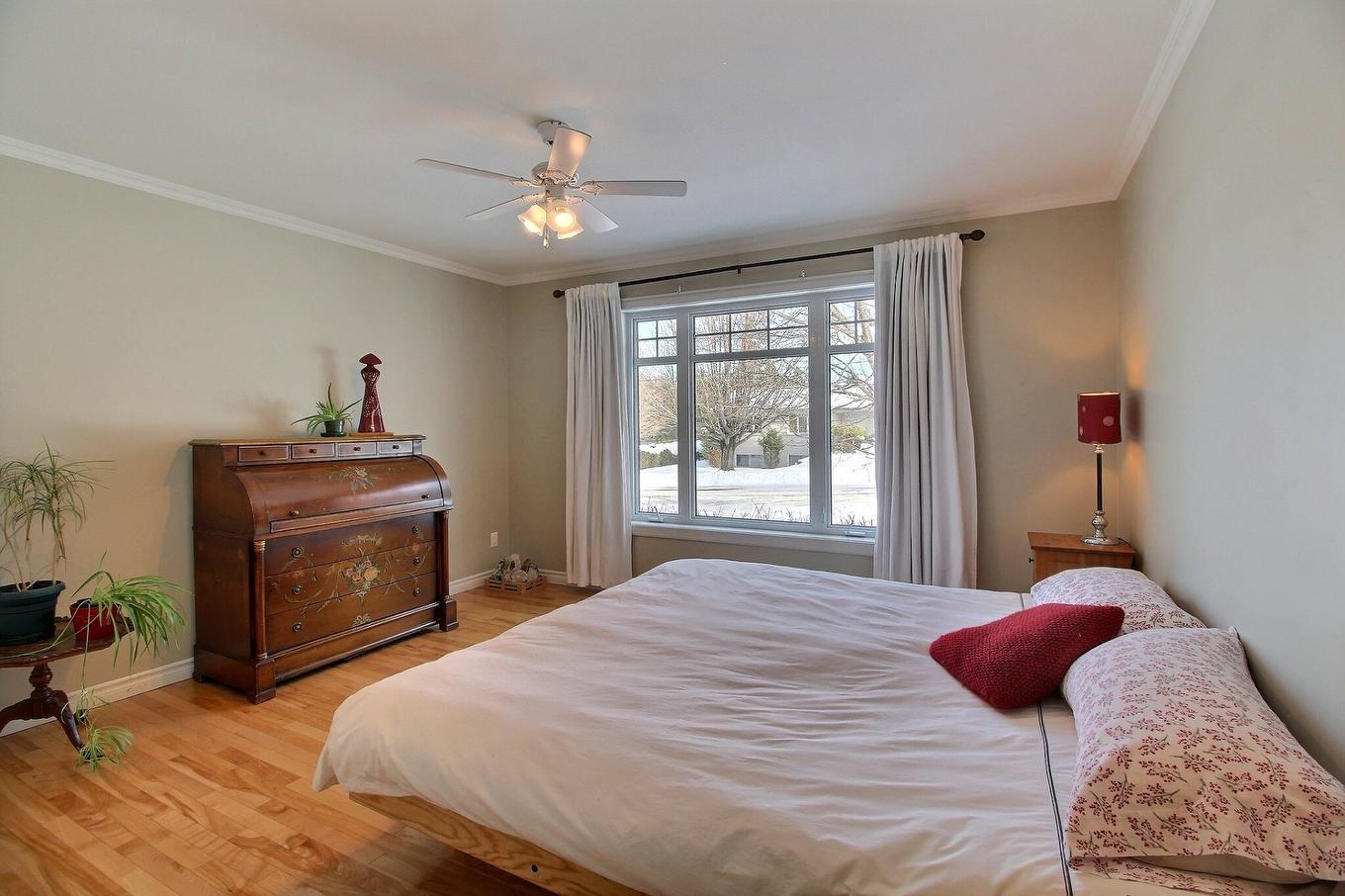 Primary bedroom - 1177 Rue Maisonneuve, Waterville, QC - Indoor Photo Showing Bedroom