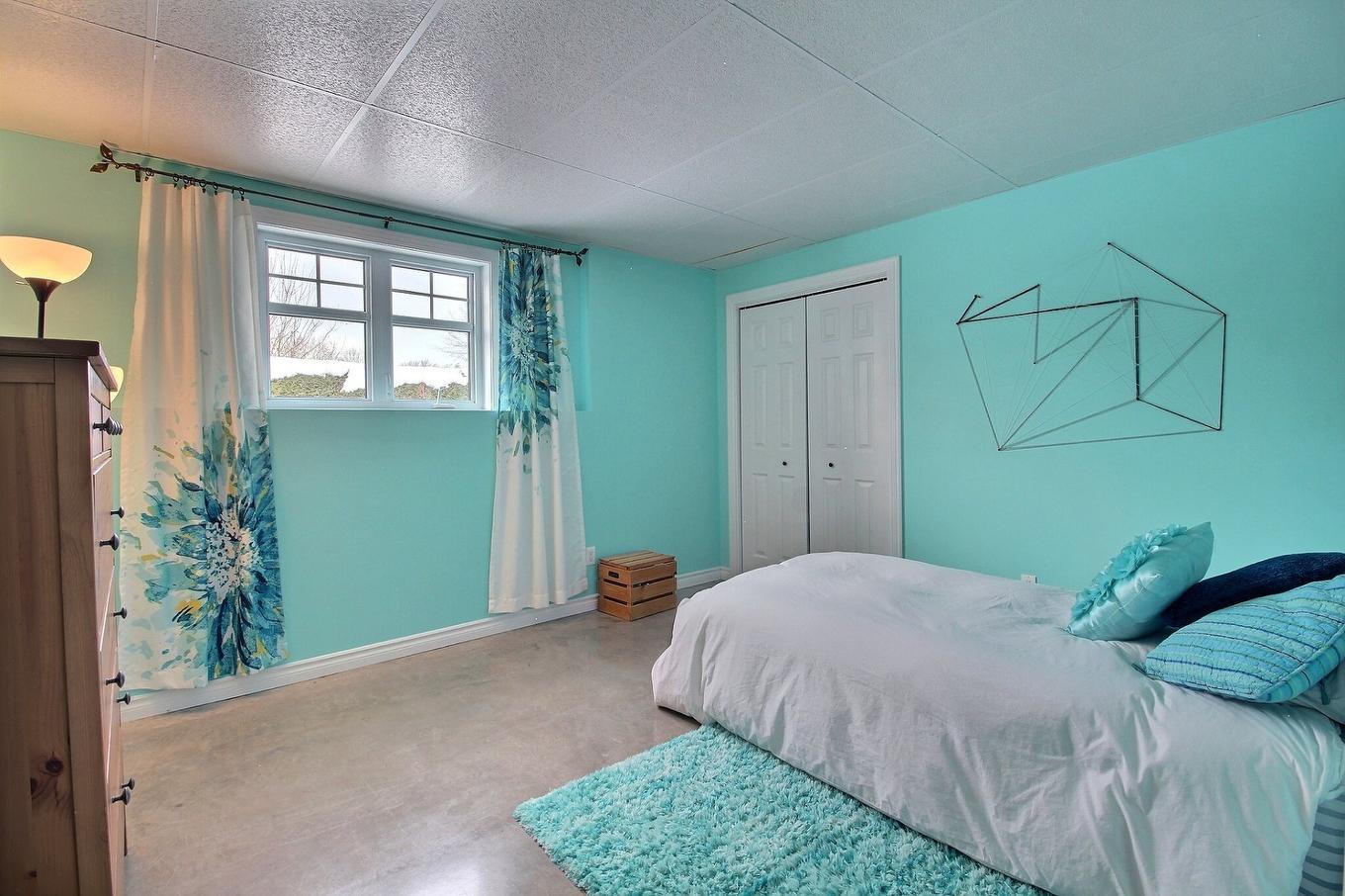 Bedroom - 1177 Rue Maisonneuve, Waterville, QC - Indoor Photo Showing Bedroom