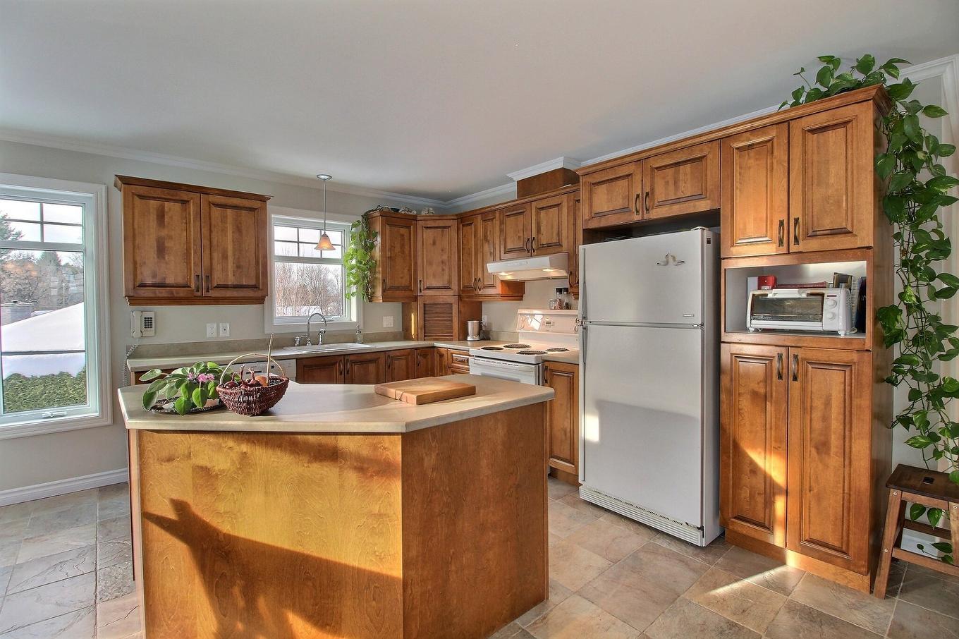 Kitchen - 1177 Rue Maisonneuve, Waterville, QC - Indoor Photo Showing Kitchen