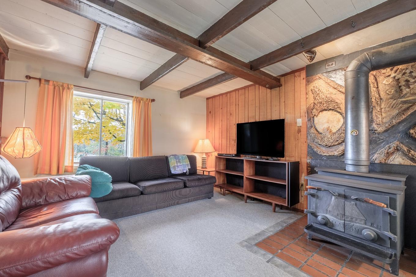 Salon - 8 Ch. Richelieu, Saint-Mathias-Sur-Richelieu, QC - Indoor Photo Showing Living Room