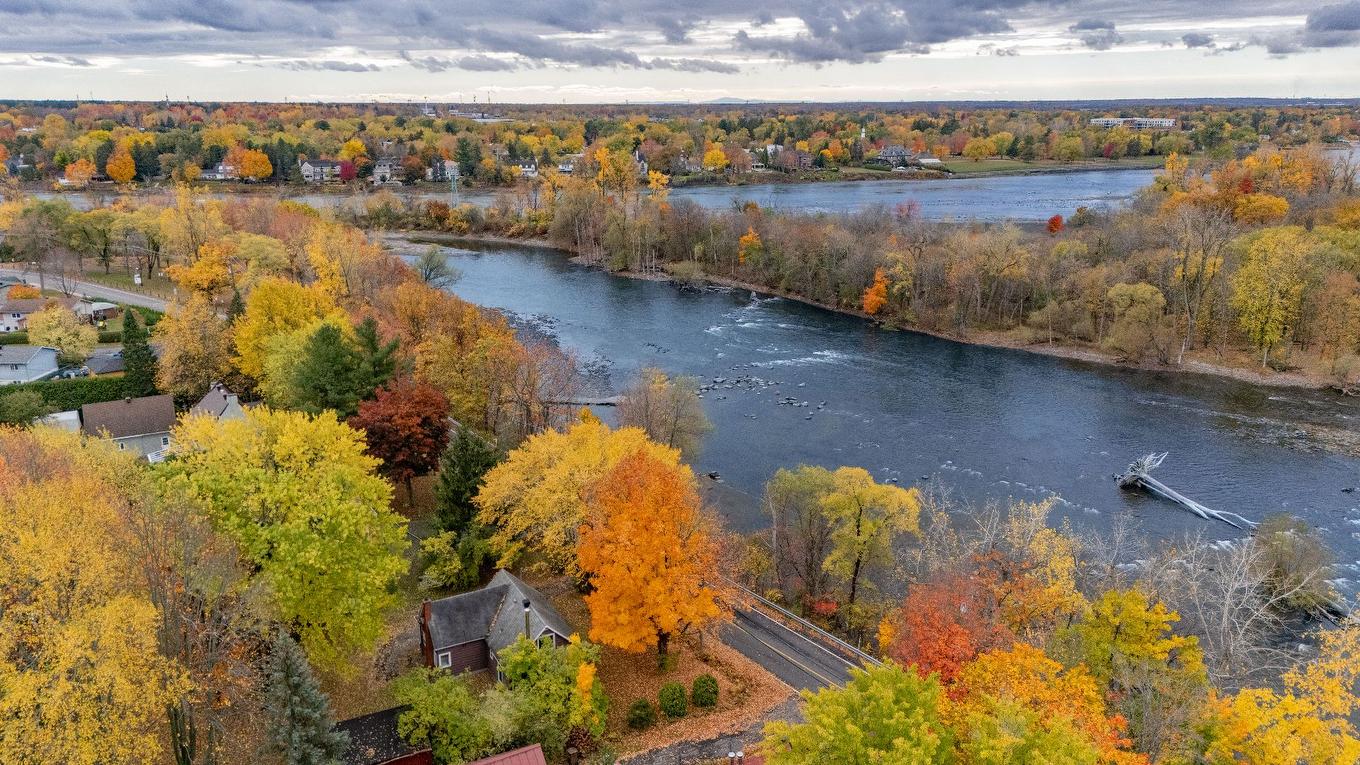 Vue sur l'eau - 8 Ch. Richelieu, Saint-Mathias-Sur-Richelieu, QC - Outdoor With Body Of Water With View